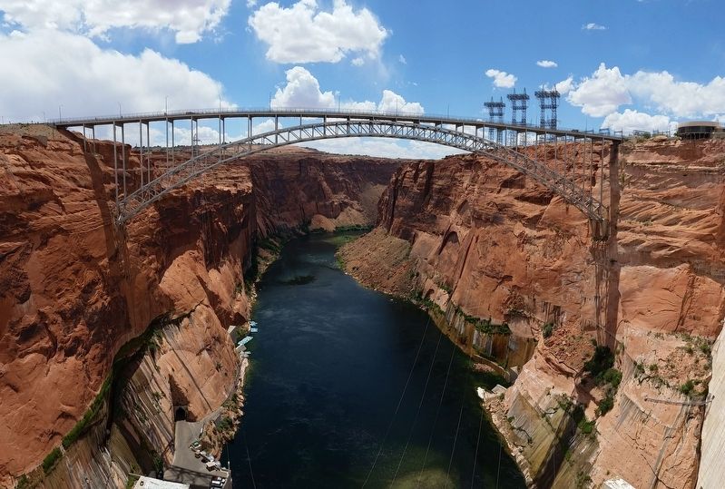 Glen Canyon Bridge image. Click for full size.