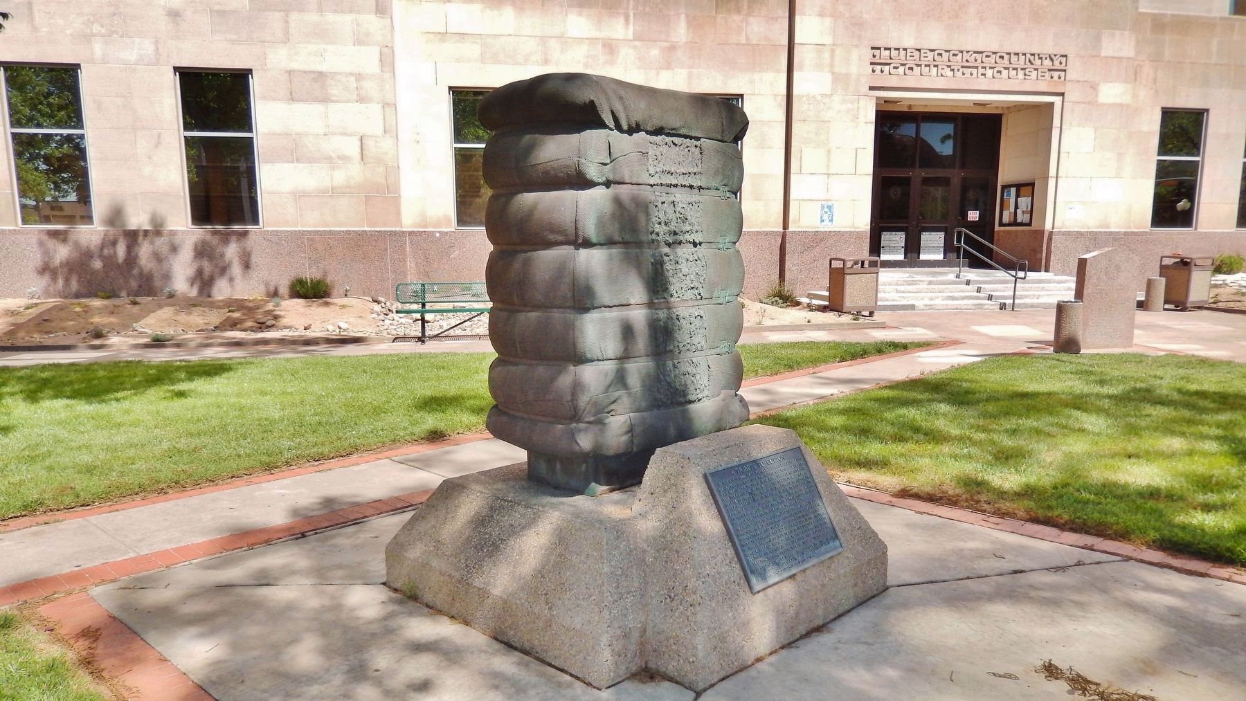 A Tribute to Cotton Marker (<b><i>wide view; Lubbock County Courthouse behind</b></i>) image. Click for full size.