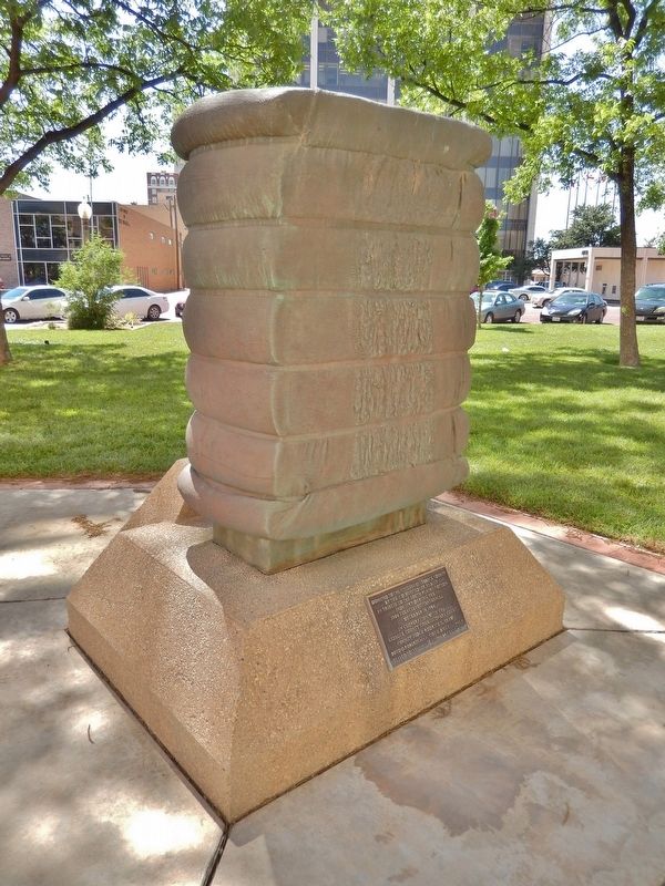 A Tribute to Cotton Marker (<b><i>back view; dedication placard at bottom</b></i>) image. Click for full size.