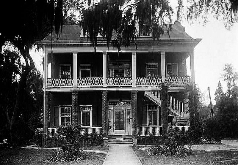 Tullis-Toledano House Marker. Click for full size. Tullis-Toledano House Marker image. Click for full size.