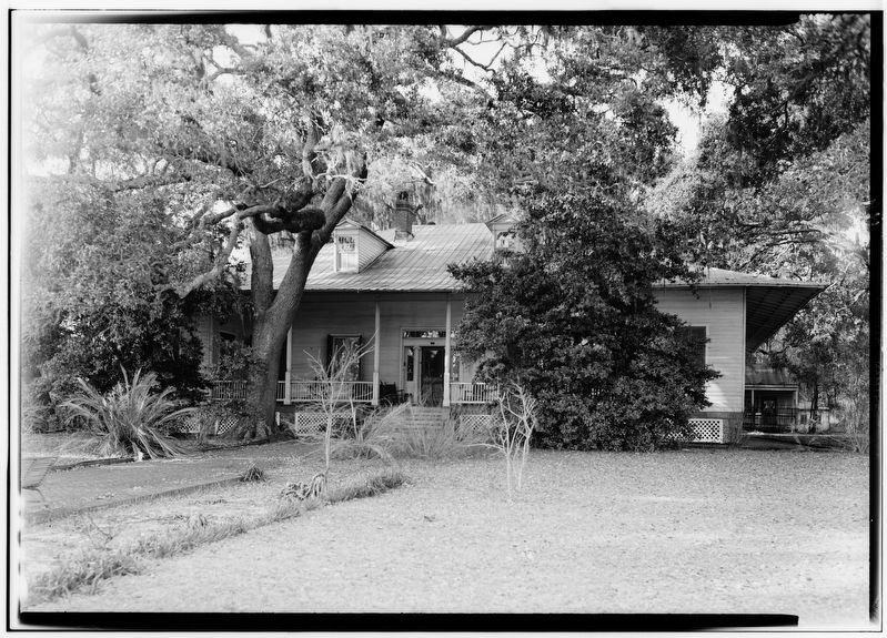 Vance-Gillis House image. Click for full size.