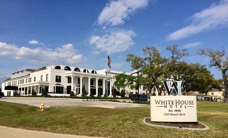 White House Hotel. Click for full size. White House Hotel image. Click for full size.