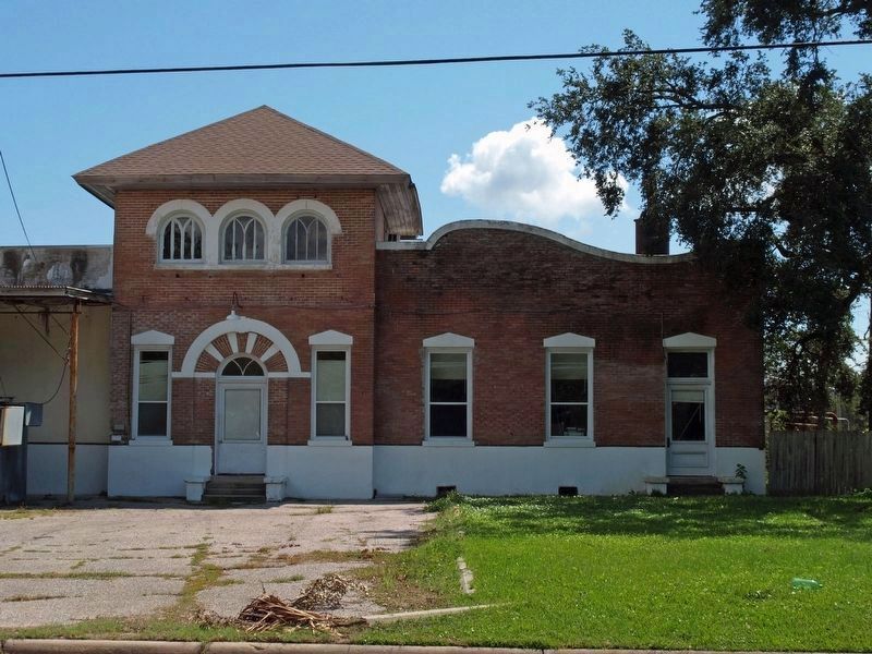 Former Pascagoula Street Railroad and Power Company building. image. Click for full size.