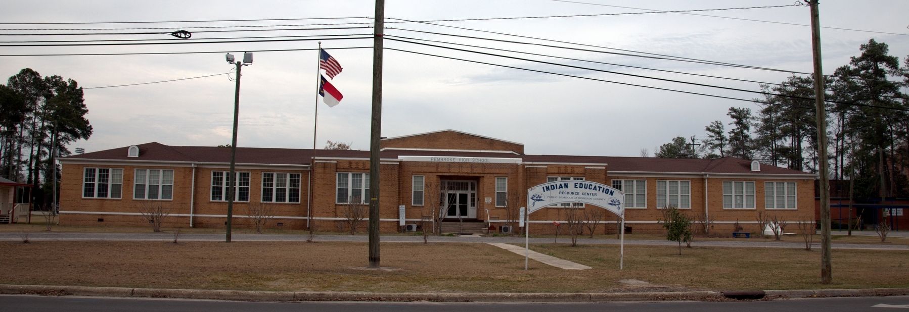 Former Pembroke High School, now the Indian Resource Center for Public Schools of Robeson County image. Click for full size.
