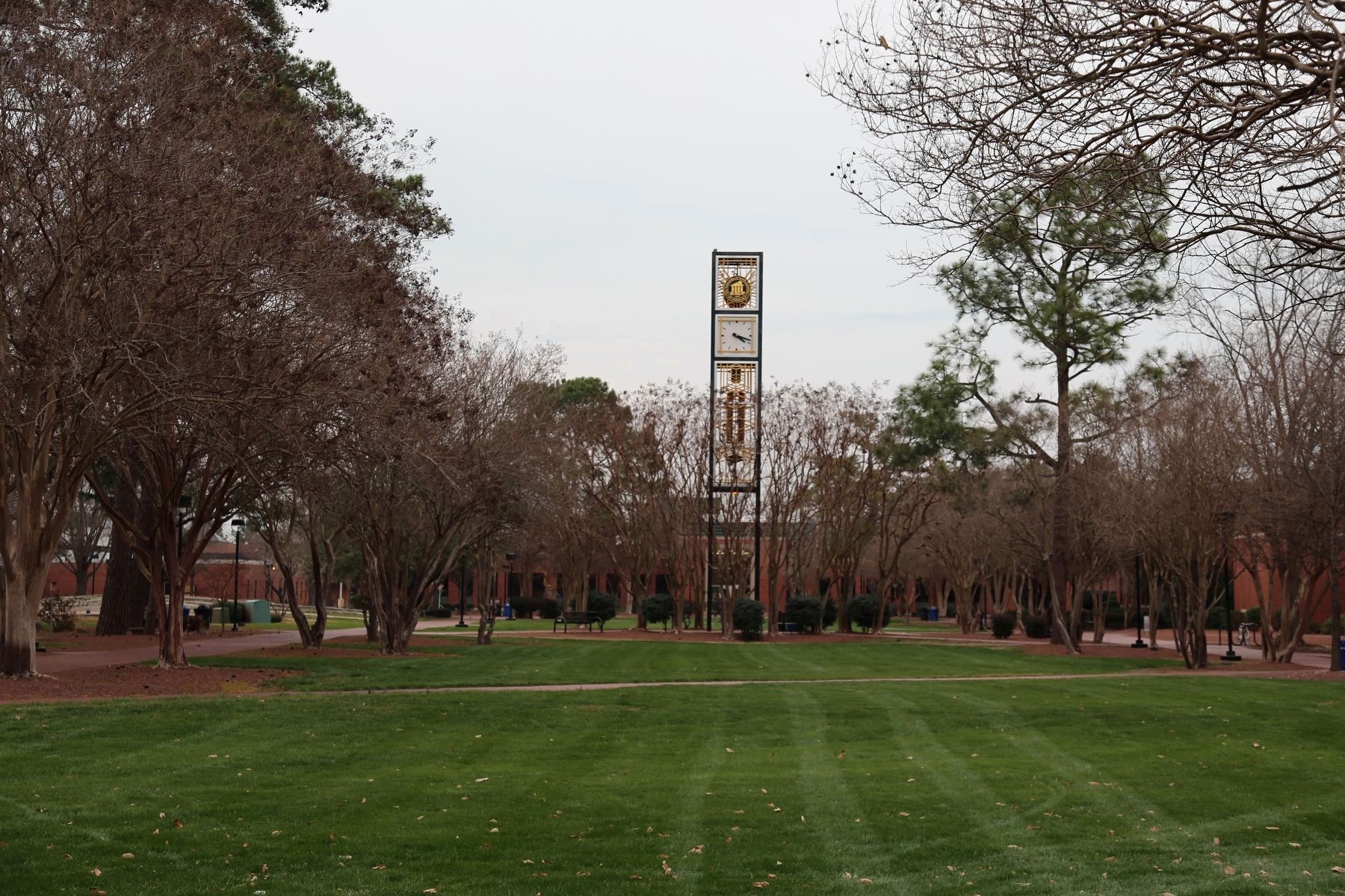The Quad at UNC Penbrooke image. Click for full size.