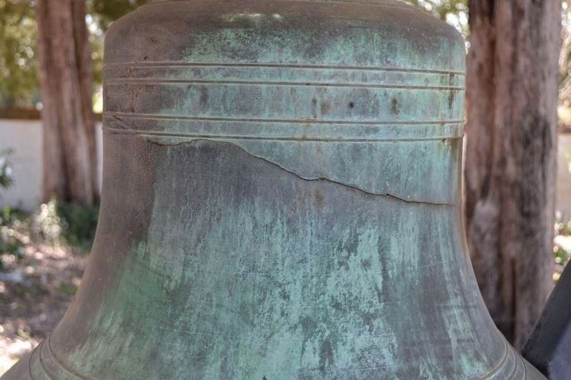 Aiken County Courthouse Bell image. Click for full size.