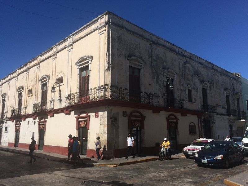 Former Mansion of Doa Josefa Escudero Aguirre image. Click for full size.