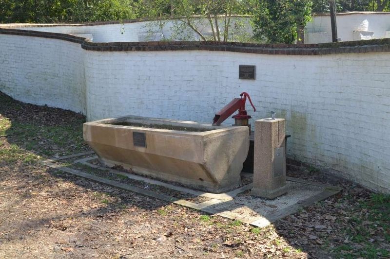 Water Trough, Drinking Fountain, and Marker image. Click for full size.