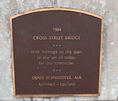 Plaque on the Cross Street Bridge image. Click for full size.