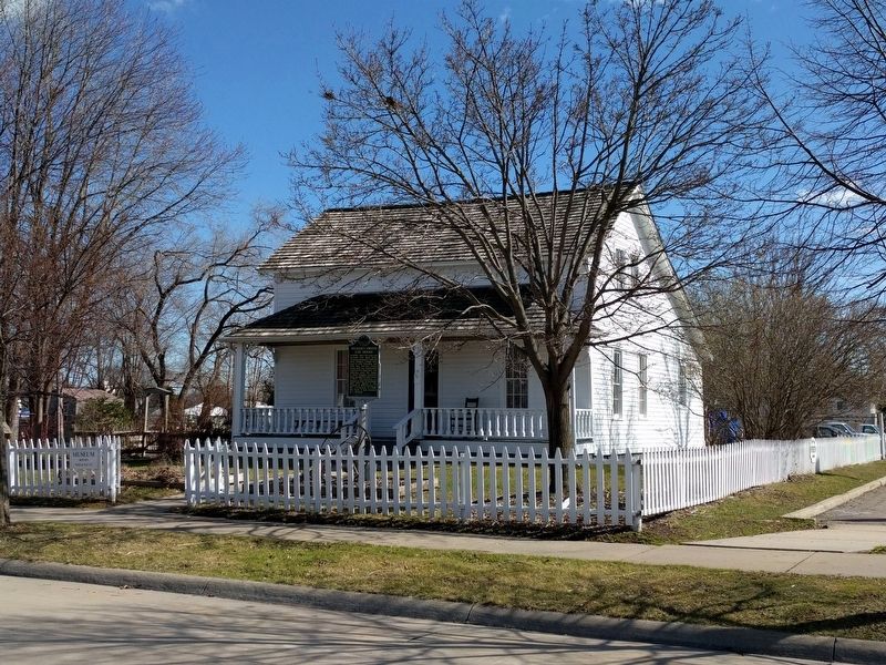Selinsky-Green Log House and Marker. Click for full size. Selinsky-Green Log House and Marker image. Click for full size.