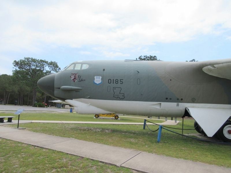 B-52 Stratofortress. Click for full size. B-52 Stratofortress image. Click for full size.