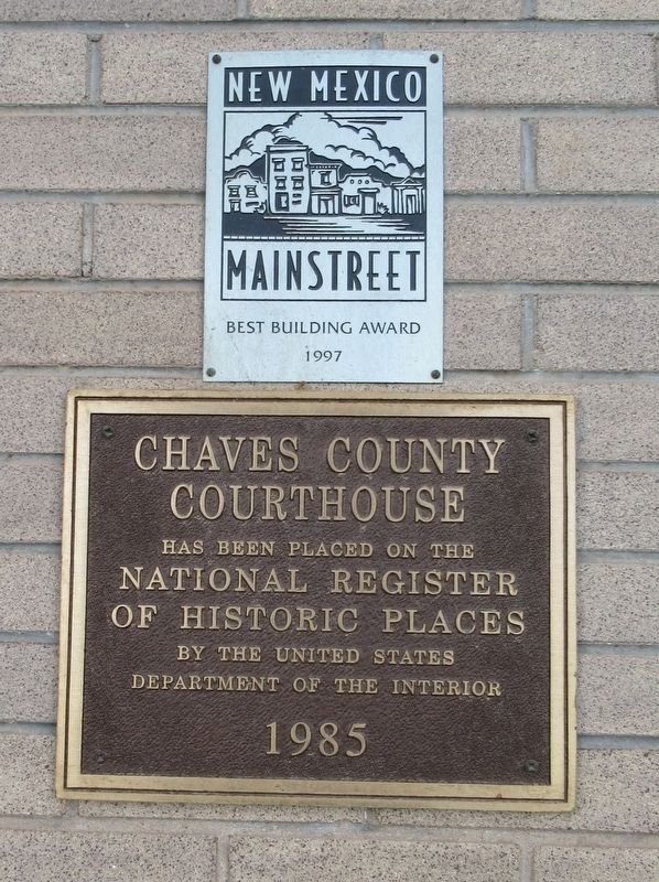 Chaves County Court House Marker image. Click for full size.