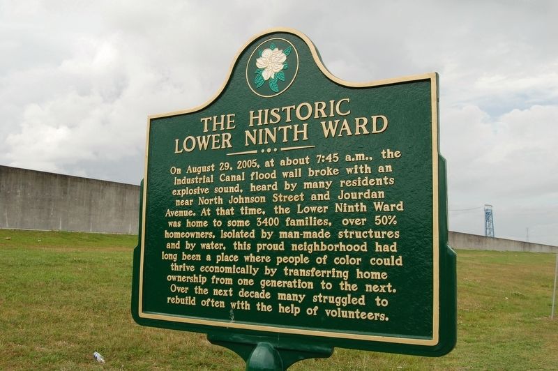 The Historic Lower Ninth Ward / Industrial Canal Flood Wall Marker image. Click for full size.