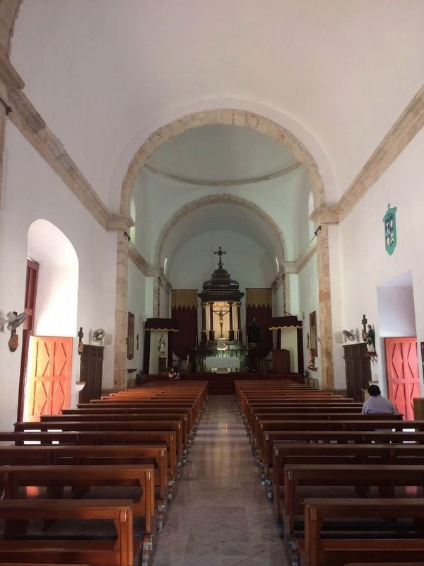 An interior view of the nearby Church of San Juan de Dios. image. Click for full size.