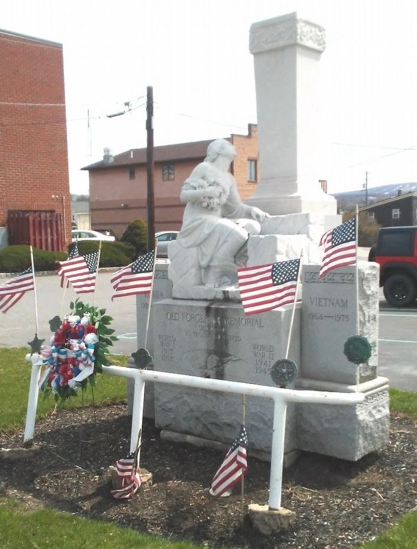 Old Forge War Memorial image. Click for full size.