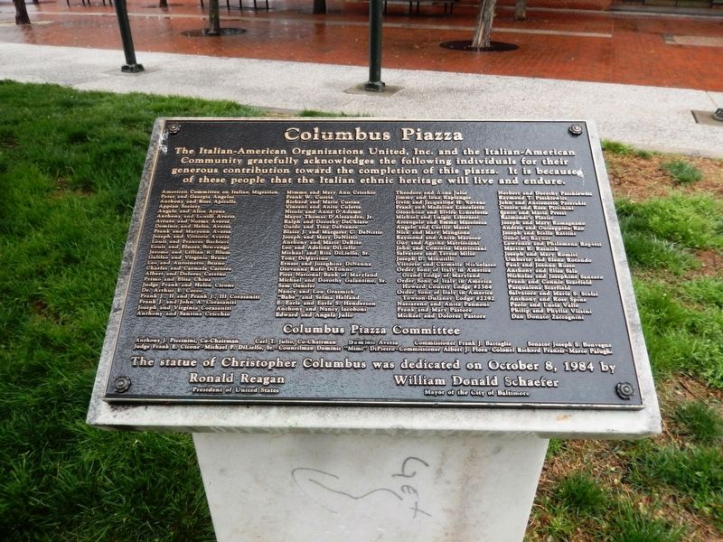 Columbus Piazza Marker image. Click for full size.