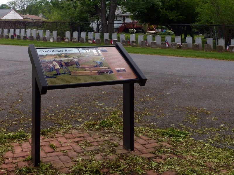 Confederate Row Marker. Click for full size. Confederate Row Marker image. Click for full size.
