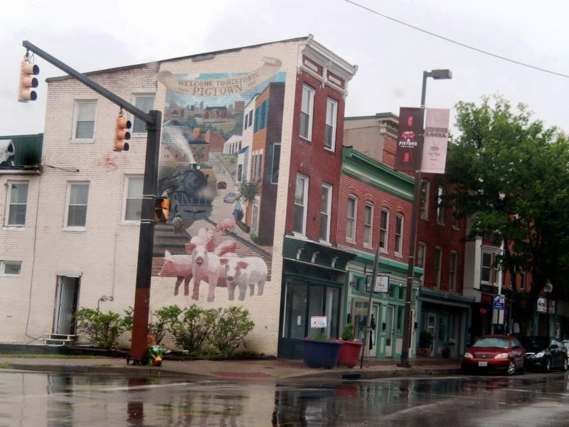 Welcome to Pigtown mural image. Click for full size.