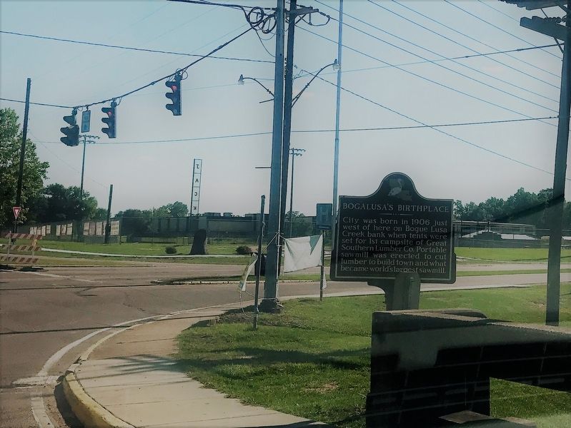 Bogalusa's Birthplace Marker image. Click for full size.