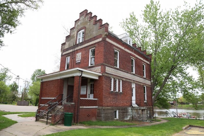 Lockmaster�s House image. Click for full size.