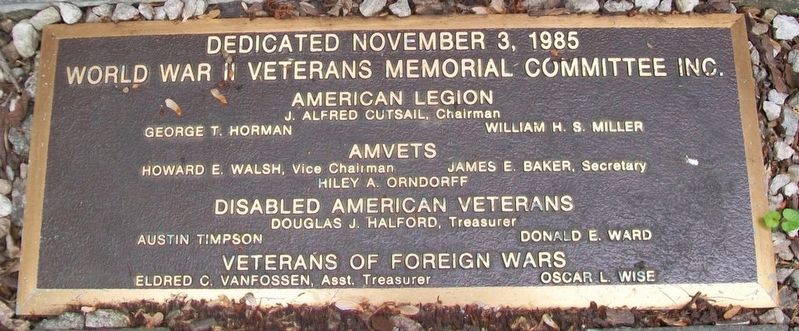 World War II Veterans Memorial Dedication image. Click for full size.