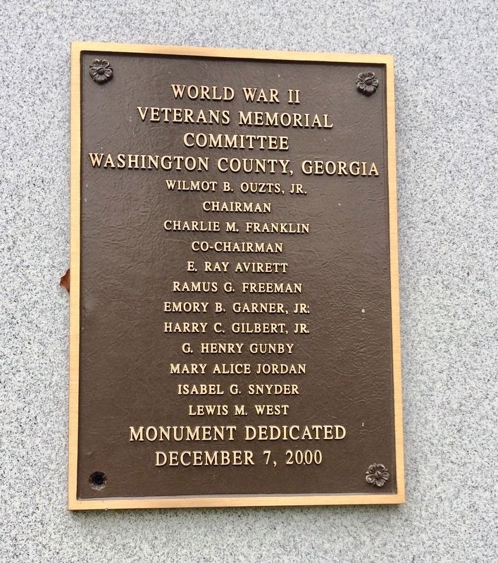World War II Memorial dedication plaque. image. Click for full size.