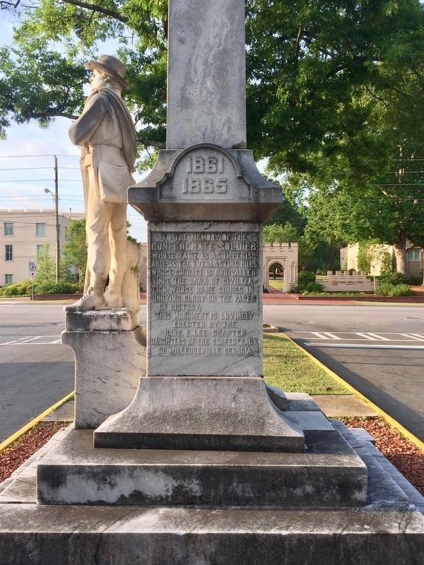 Milledgeville Confederate Monument (North side). Click for full size. Milledgeville Confederate Monument (North side) image. Click for full size.