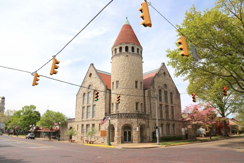 First Baptist Church of Marietta. Click for full size. First Baptist Church of Marietta image. Click for full size.