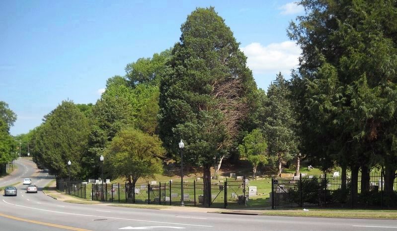 This is the north side of Cedar Hill Cemetery. image. Click for full size.