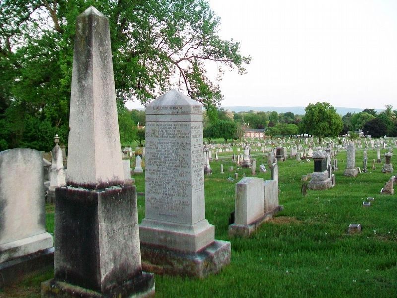 Davenport Brothers Revolutionary War Memorial. Click for full size. Davenport Brothers Revolutionary War Memorial image. Click for full size.