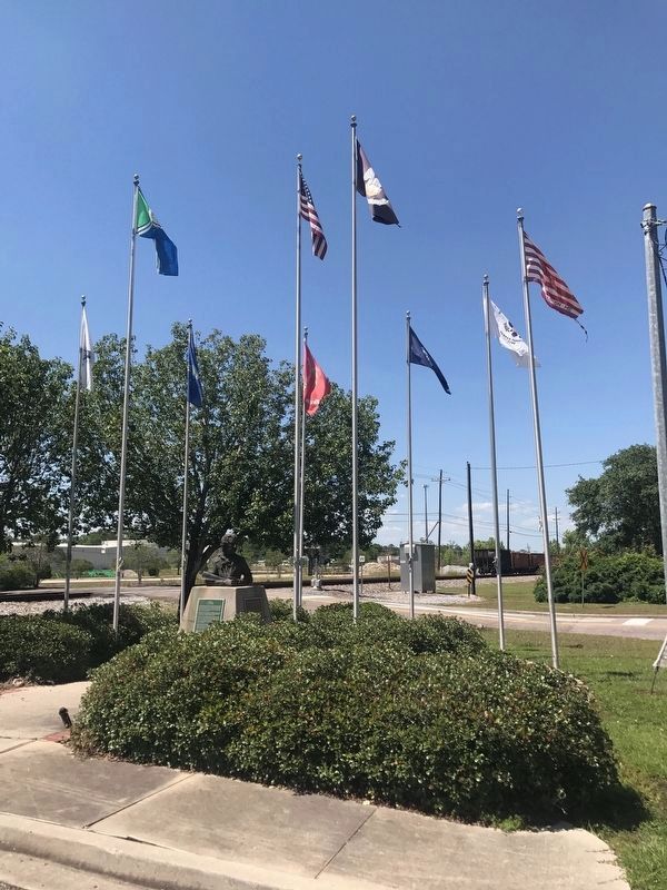Flag Plaza and Monument image. Click for full size.