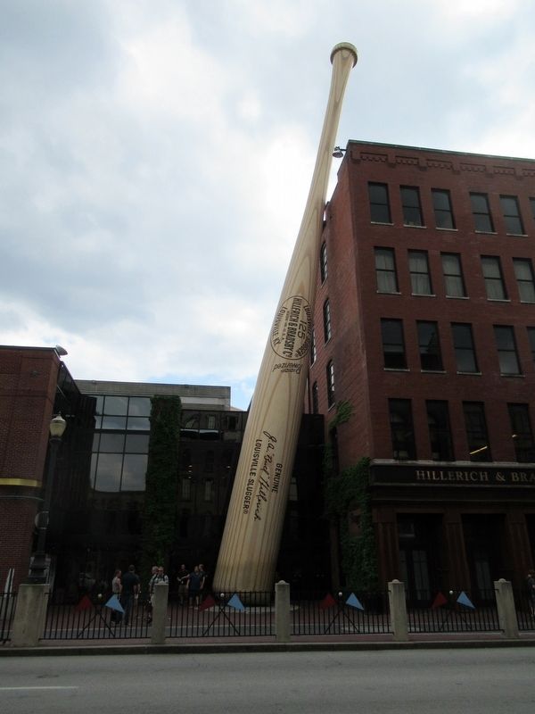 The Louisville Slugger Museum & Factory image. Click for full size.