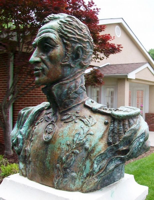 Bust of Simon Bolivar image. Click for full size.