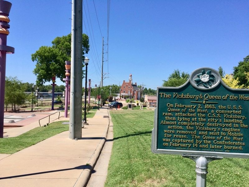 Catfish Row Art Park and the <i>Vicksburg</i> & <i>Queen of the West</i> marker.. Click for full size. Catfish Row Art Park and the <i>Vicksburg</i> & <i>Queen of the West</i> marker. image. Click for full size.