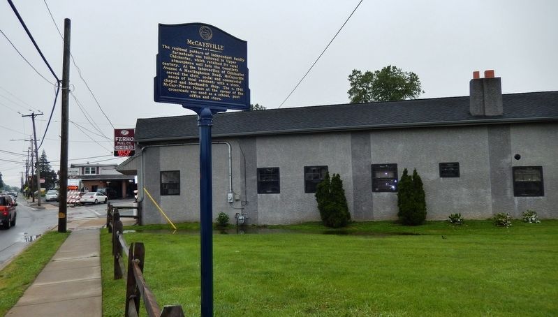 McCaysville Marker (<i><b>wide view</i></b>) image. Click for full size.