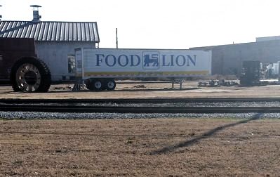 Food Lion Trailer No. 893615 image. Click for full size.