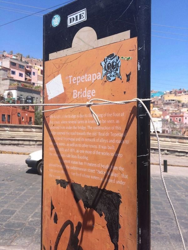 An additional Tepetapa Bridge Marker image. Click for full size.