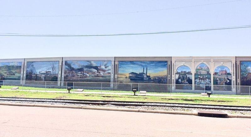 Vicksburg, Mississippi waterfront levee wall murals. image. Click for full size.