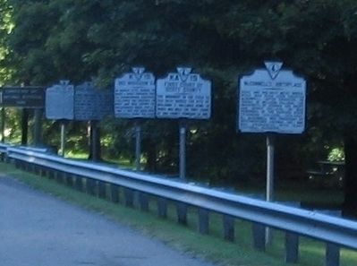 Five Markers at the Entrance to Gate City image. Click for full size.