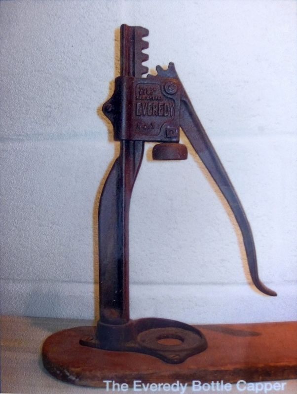 The Everedy Bottle Capper. Click for full size. The Everedy Bottle Capper image. Click for full size.