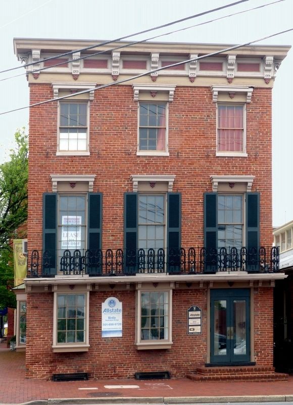 Italianate Townhouse. Click for full size. Italianate Townhouse image. Click for full size.