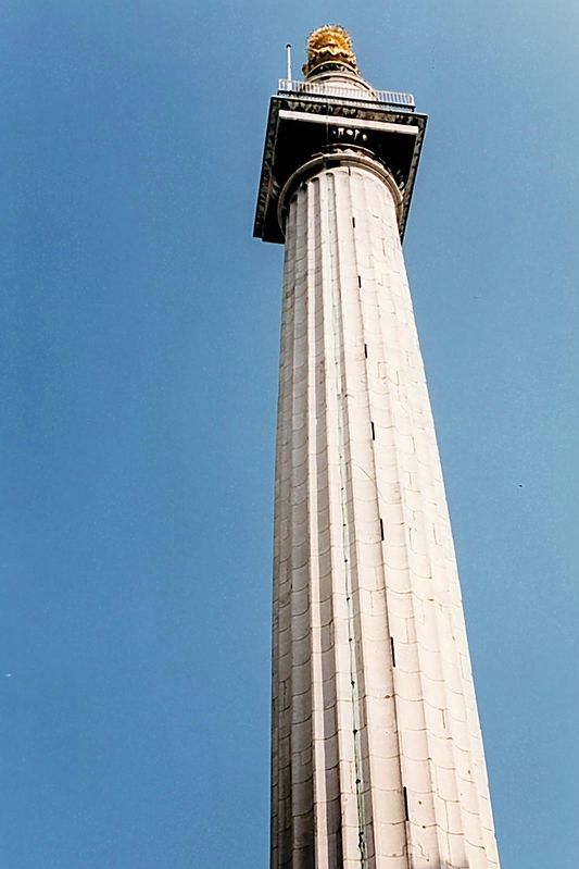 The Monument has a viewing platform reached by walking up a 311 step spiral staircase. image. Click for full size.