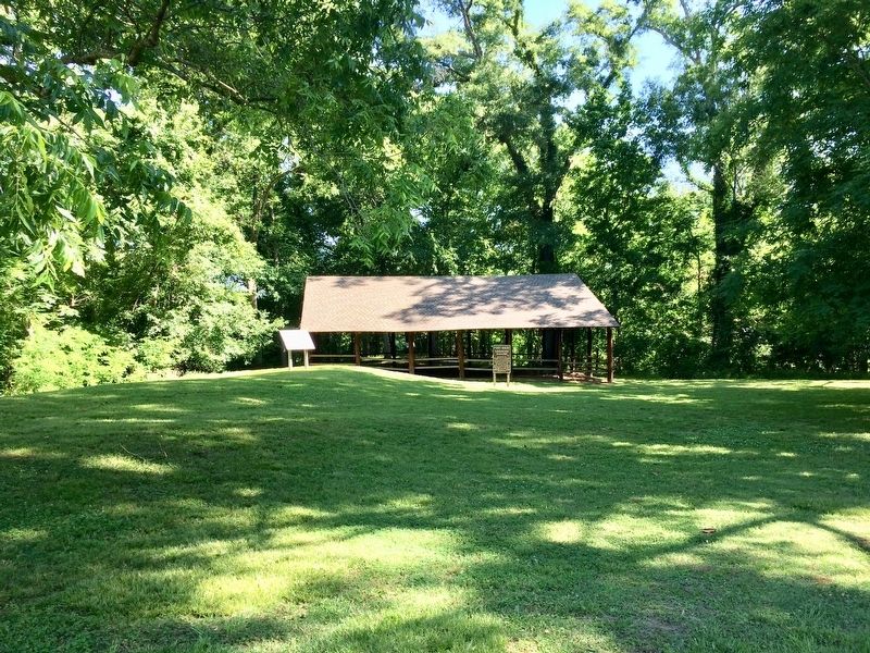 Fort Wade Marker to left of the Fort Wade ammunition magazine (covered building). image. Click for full size.