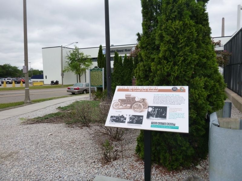 Olds Returns to Lansing Marker at GM image. Click for full size.