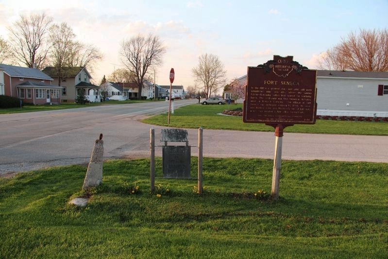 to Brady's Island / to Battle Island Marker. Click for full size. to Brady's Island / to Battle Island Marker image. Click for full size.