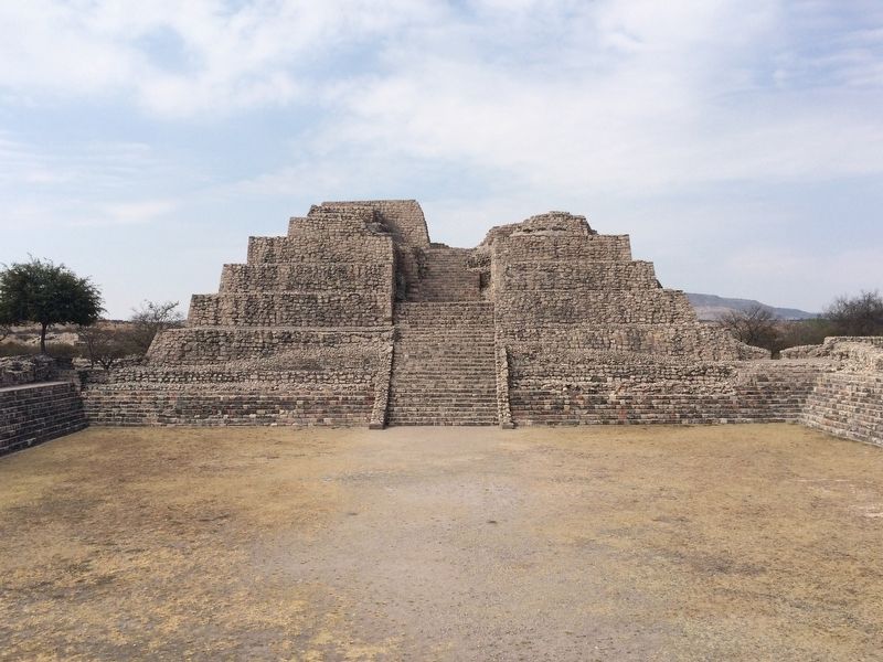 The main temple at the Caada de la Virgen site image. Click for full size.