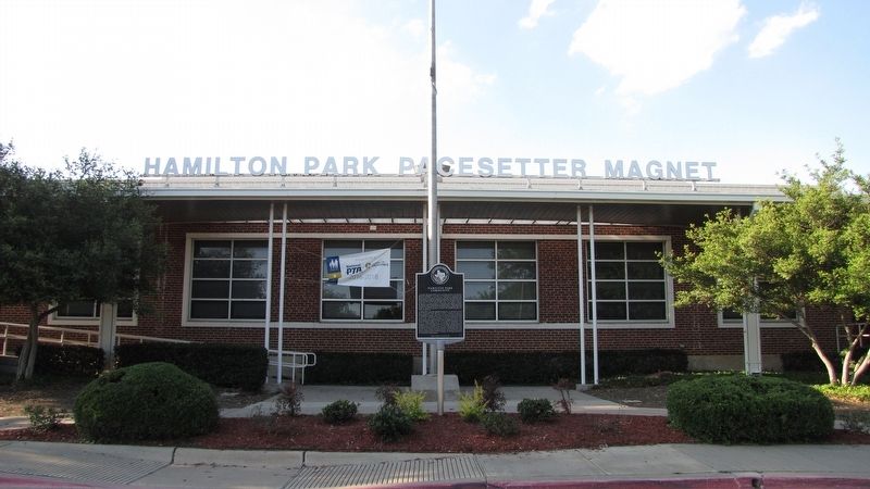 Hamilton Park CommunityMarker in front of Hamilton Park Pacesetter Magnet School image. Click for full size.