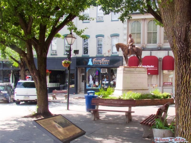 The Square is Now Recaptured Marker is in the lower left corner. The Picket monument is right. image. Click for full size.