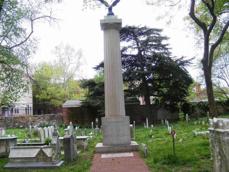 Grave site of Commodore Stephen Decatur Marker image. Click for full size.