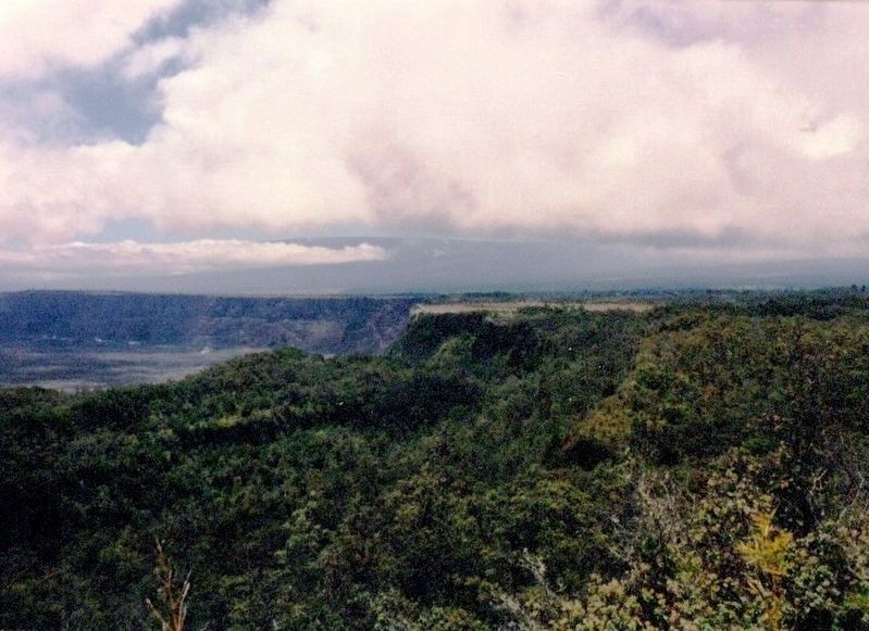 Kilauea Caldera image. Click for full size.